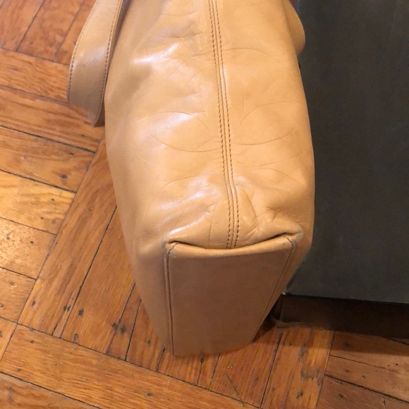 Authentic Chanel Handbag - Picture 4 of 16